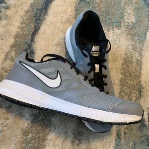 Nike Downshifter 6